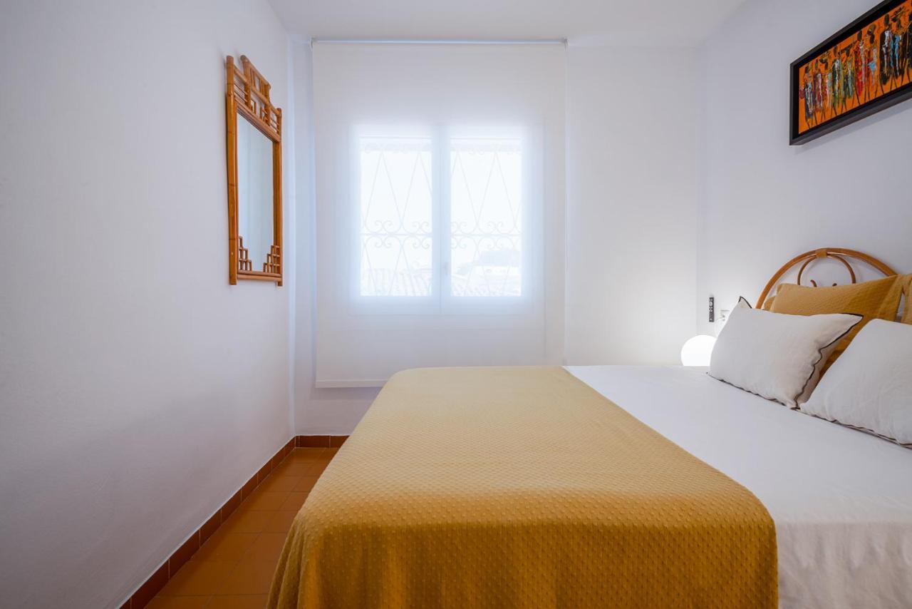 Beach House Cambrils Apartamento En Primera Linea De Playa Exterior photo