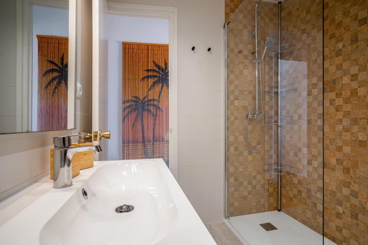 Beach House Cambrils Apartamento En Primera Linea De Playa Exterior photo